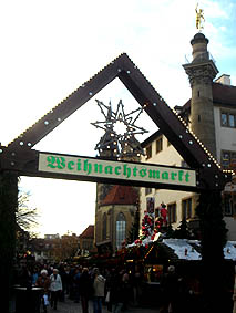 Eingang zum Weihnachtsmarkt